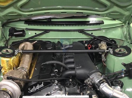 Volvo 240 242 flathood adjustable strutbar strutbrace mount pic Fjäderbensstag Volvo 240 Flathood